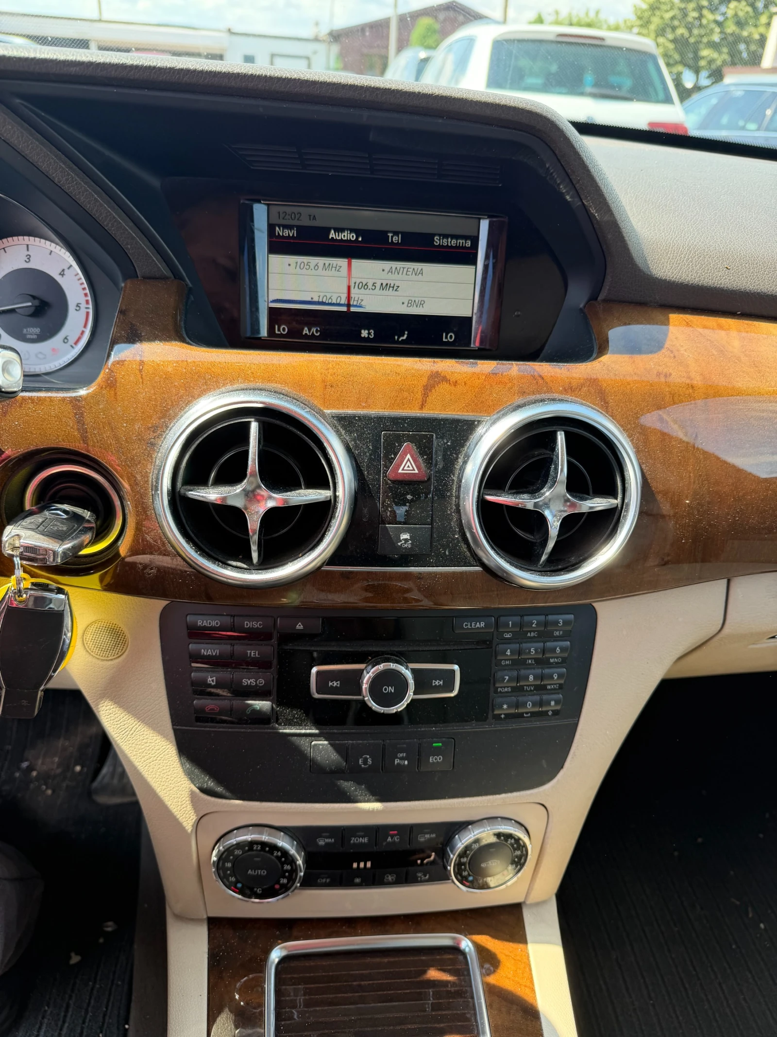 Mercedes-Benz GLK 200CDI AVTOMAT/KOJA/NAVI EURO 5, снимка 13 - Автомобили и джипове - 55176246