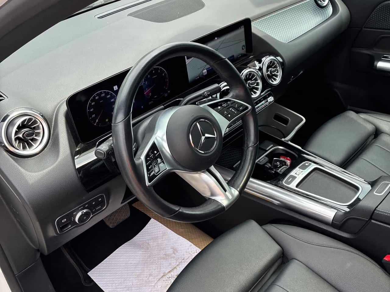 Mercedes-Benz GLA * 250 * CARFAX * БЕЗ ПЪРВОНАЧАЛНА ВНОСКА, снимка 5 - Автомобили и джипове - 55330076