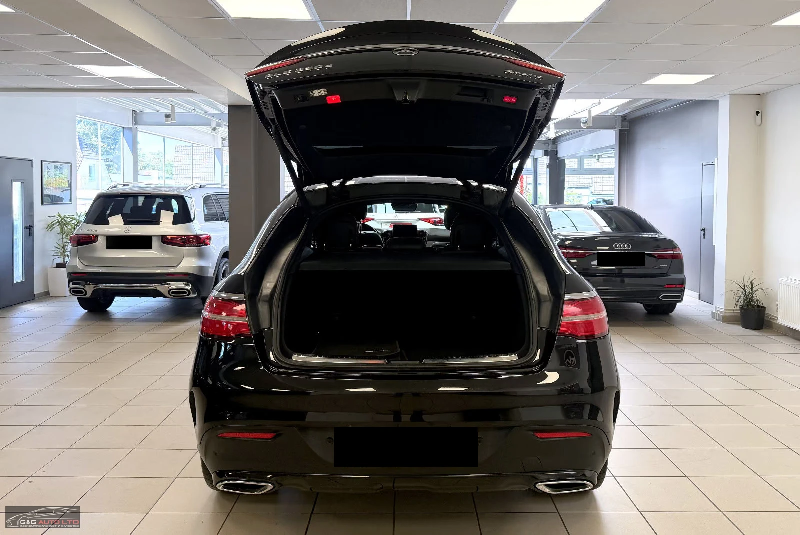 Mercedes-Benz GLE 350 COUPE/258HP/AMG/360/4M/HUD/PANO/DISTR/853z, снимка 7 - Автомобили и джипове - 55929786