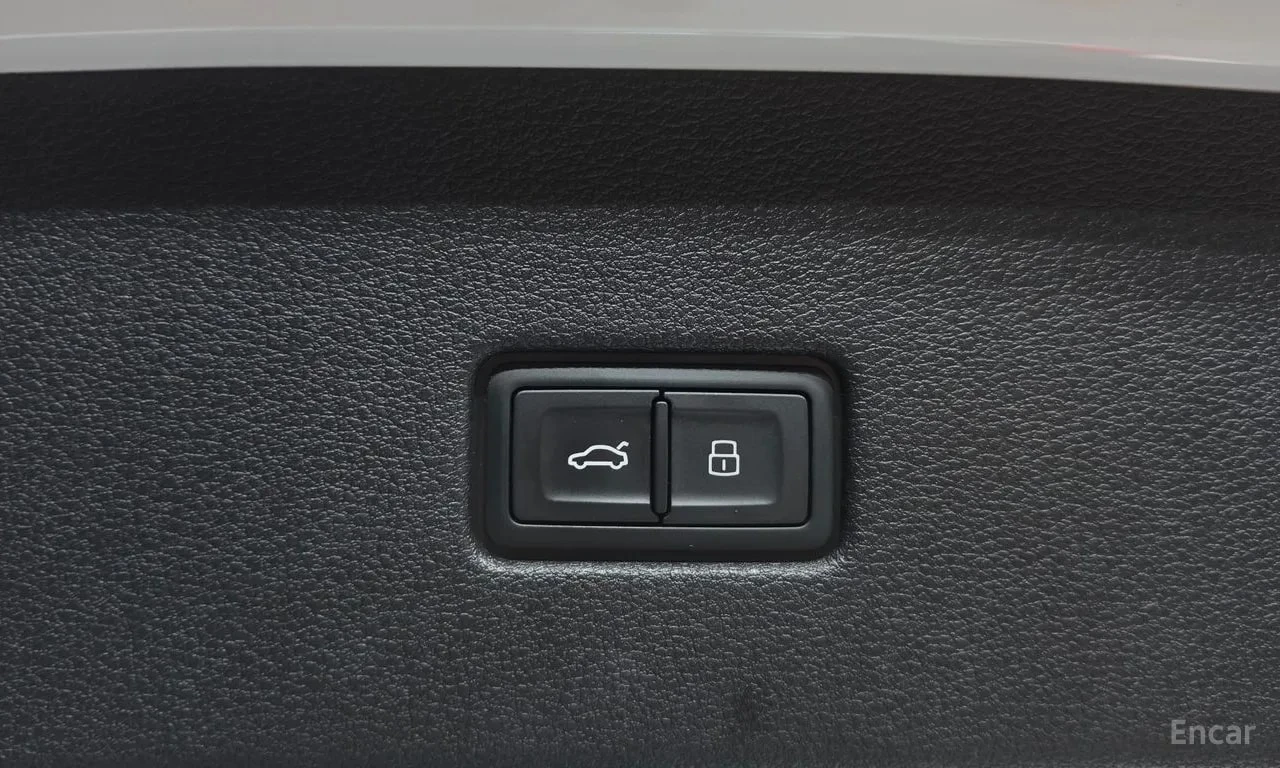 Audi Q8 / 50 TDI / МАСАЖИ / ДИСТРОНИК / ОБДУХВАНЕ, снимка 15 - Автомобили и джипове - 56099075