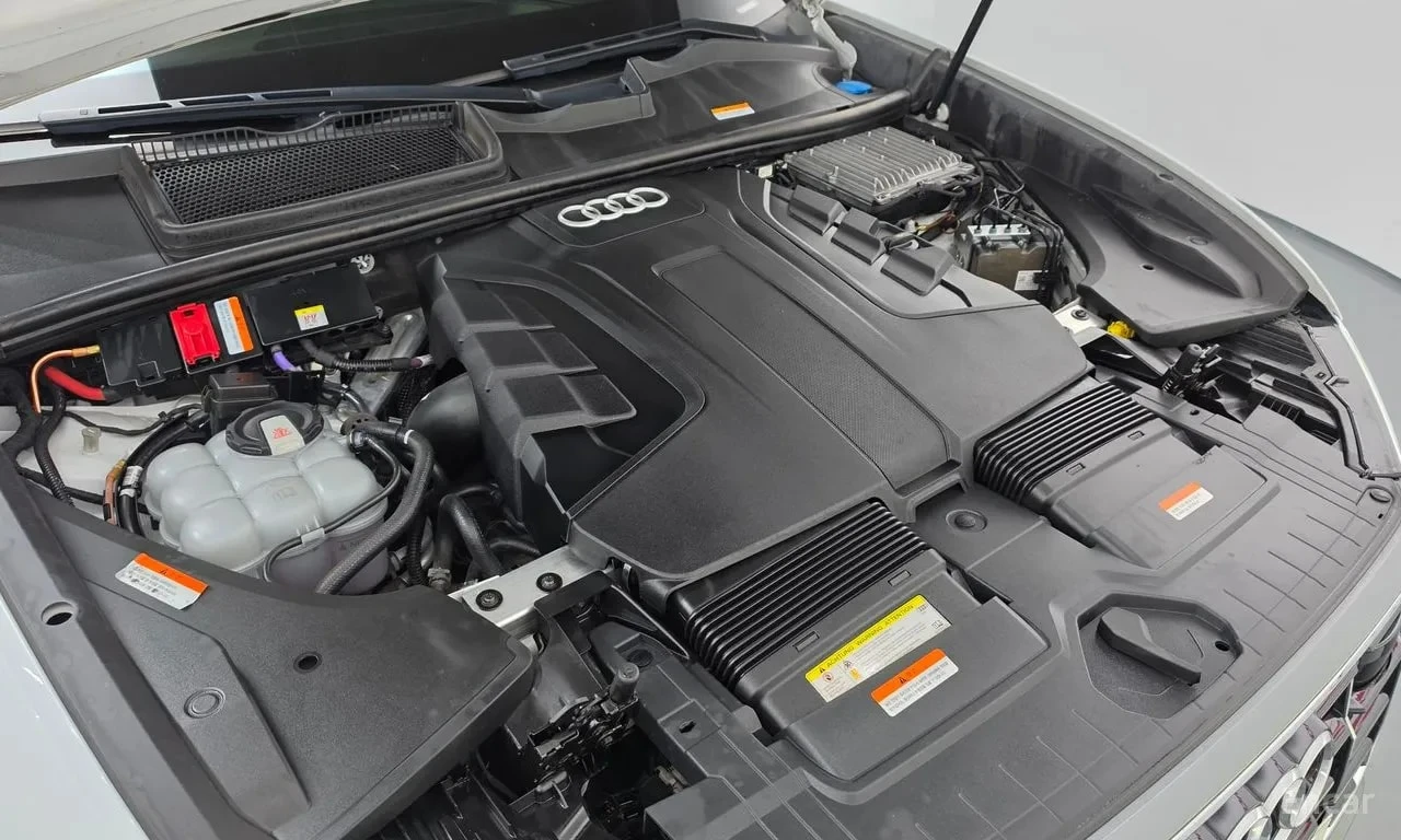 Audi Q8 / 50 TDI / МАСАЖИ / ДИСТРОНИК / ОБДУХВАНЕ, снимка 16 - Автомобили и джипове - 56099075