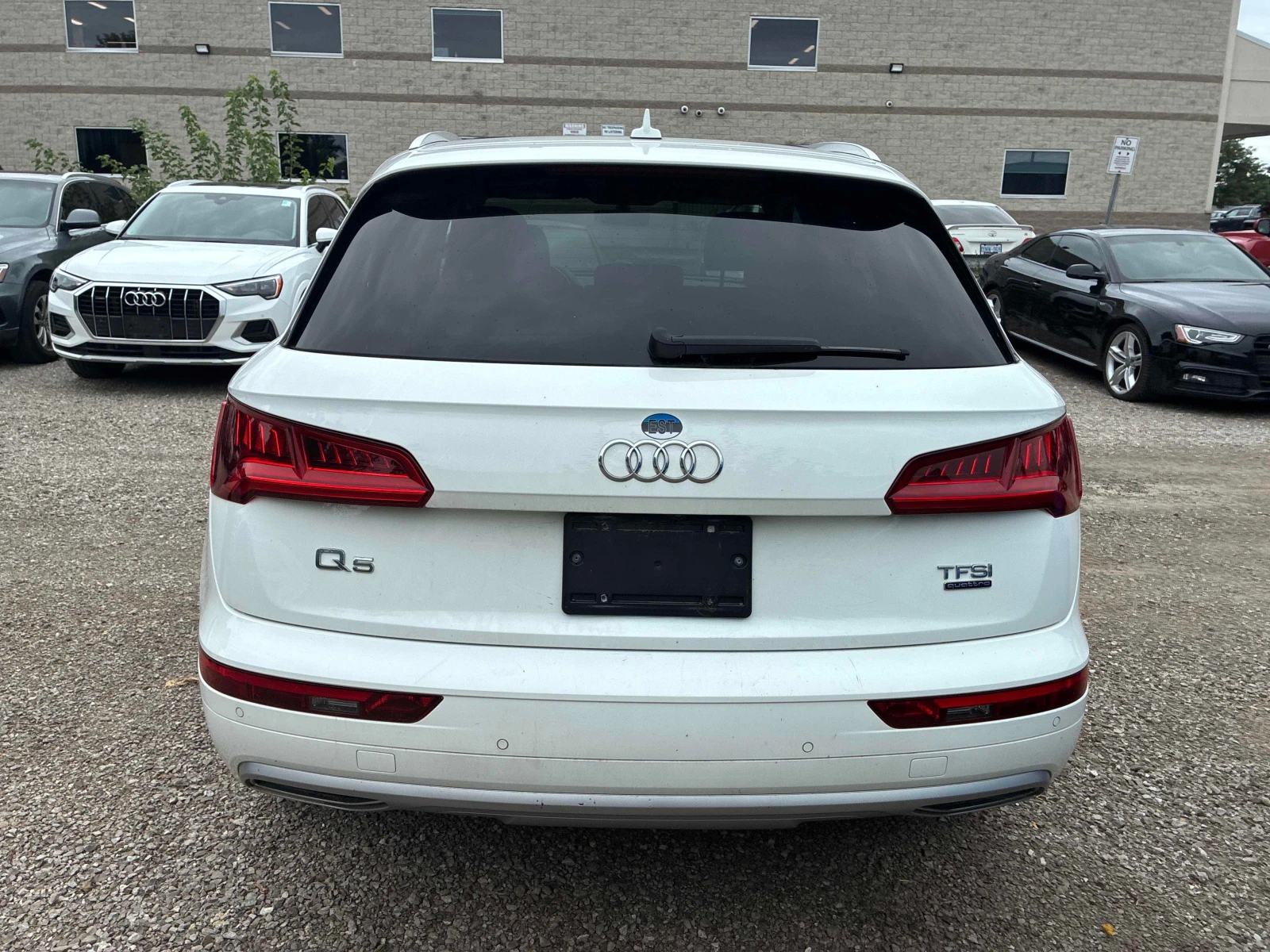 Audi Q5 * Progressiv * CARFAX * ОПЦИЯ ЗА ФИНАНСИРАНЕ, снимка 4 - Автомобили и джипове - 56156402