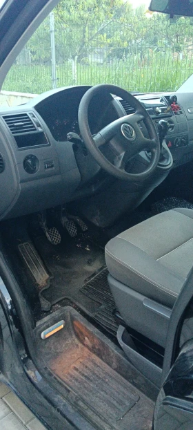 VW Multivan 1, 9 TDI Швейцария, снимка 11