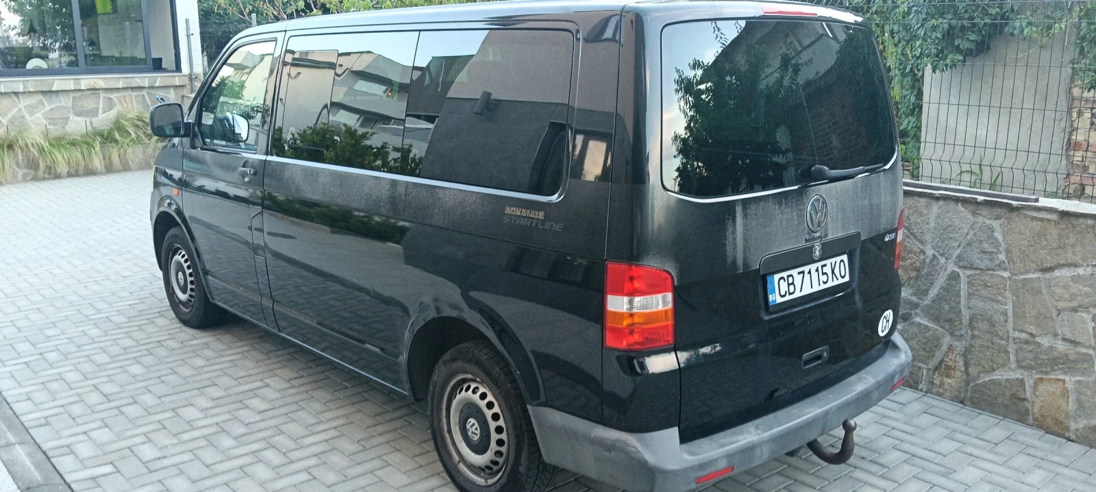 VW Multivan 1, 9 TDI Швейцария, снимка 3 - Бусове и автобуси - 54623433