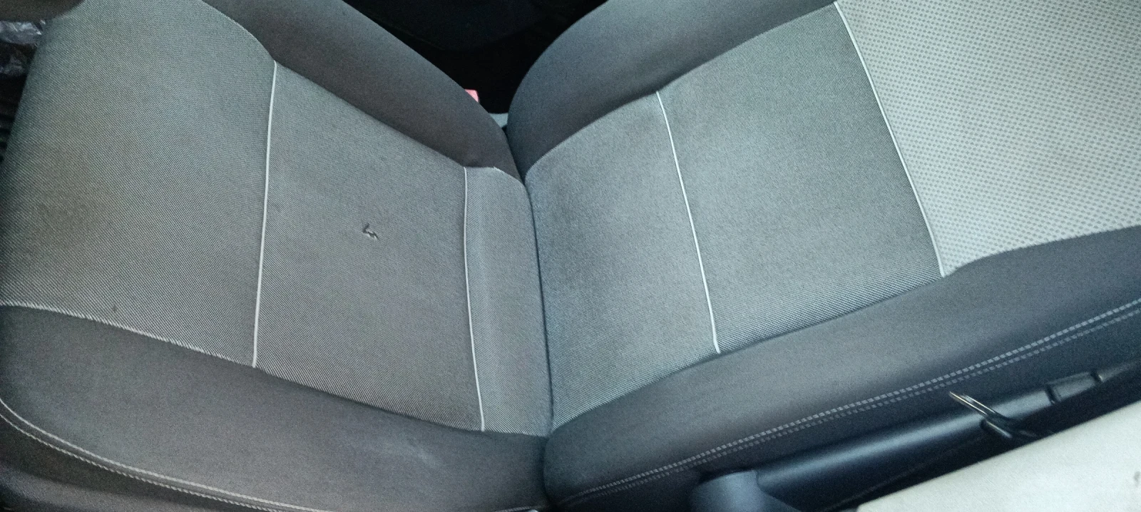 VW Multivan 1, 9 TDI Швейцария, снимка 14 - Бусове и автобуси - 54623433