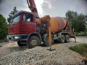 Бетон помпа Iveco Астра, снимка 1
