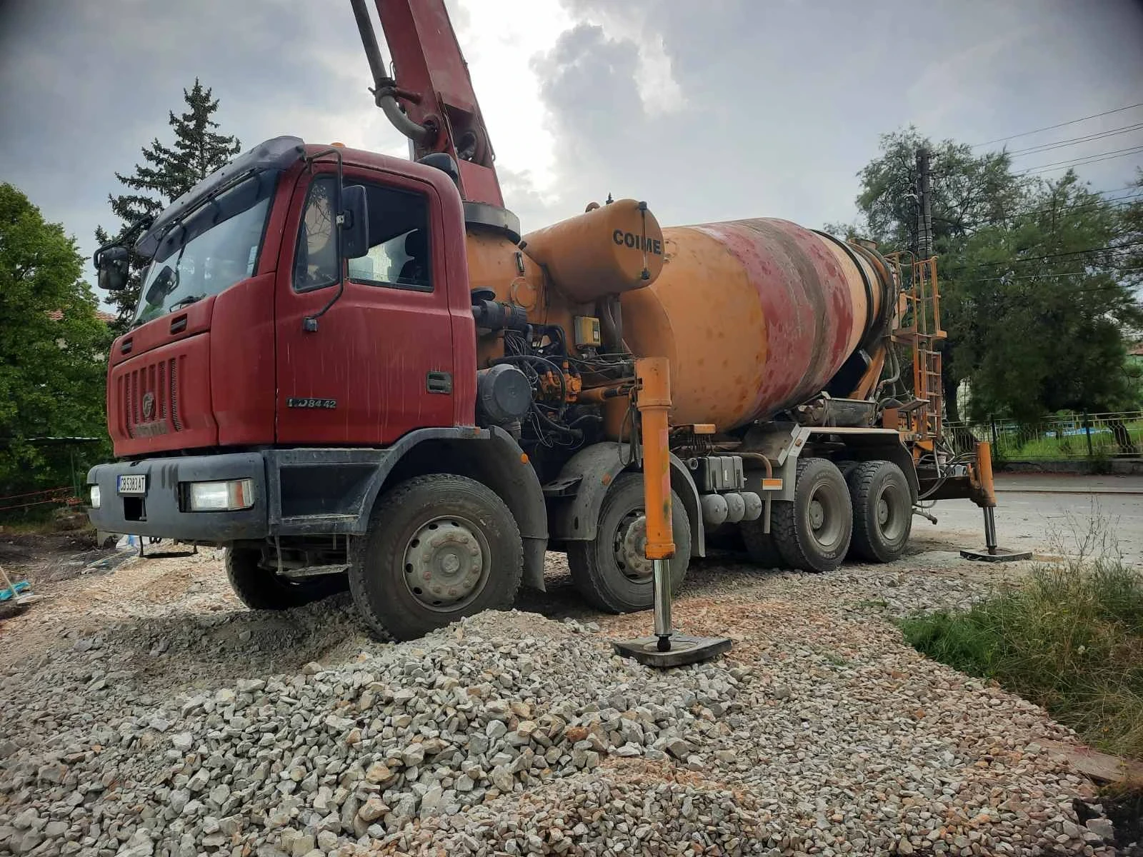 Бетон помпа Iveco Астра
