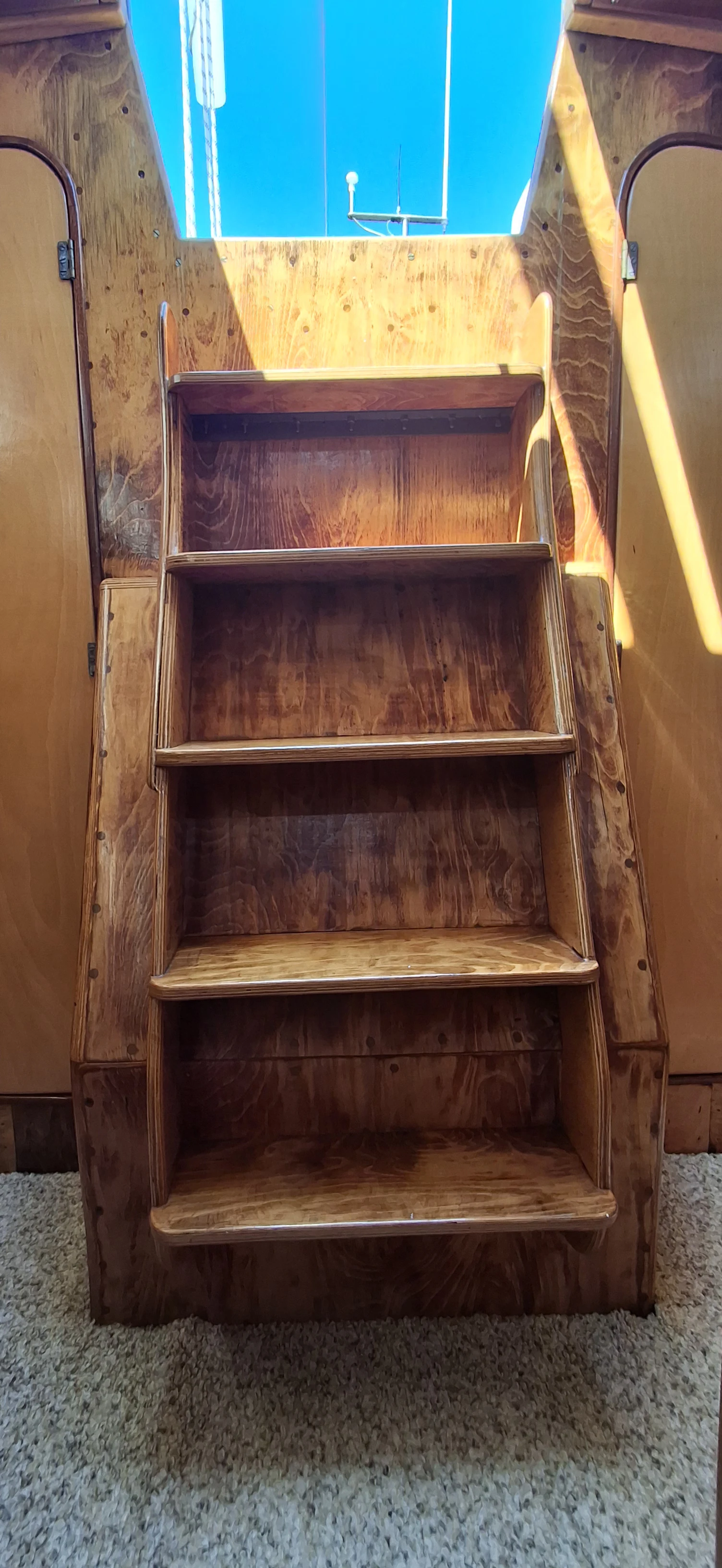 ���������� ����� Classic | Mobile.bg � ����������� 14