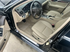 Mercedes-Benz C 300 4 matic, снимка 9