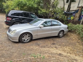 Mercedes-Benz E 270, снимка 1