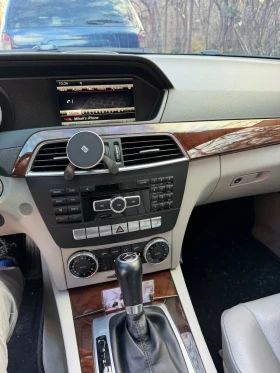 Mercedes-Benz C 300 C 300, 231кс, 4 Matic - 8500 € / 16624.56 лв. - 87122968 11