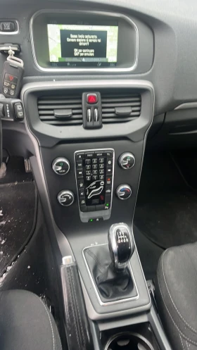 Volvo V40 2.0 D 120 к.с. EURO 6B - 5400 € / 10561.48 лв. - 82459077 12