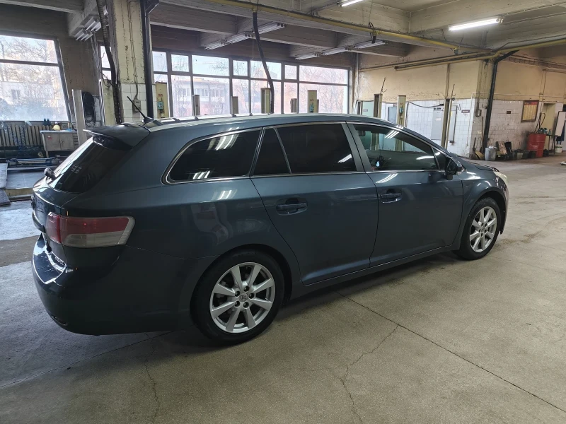 Toyota Avensis 2.2 D4D 150ps 114000км., снимка 14 - Автомобили и джипове - 48827434