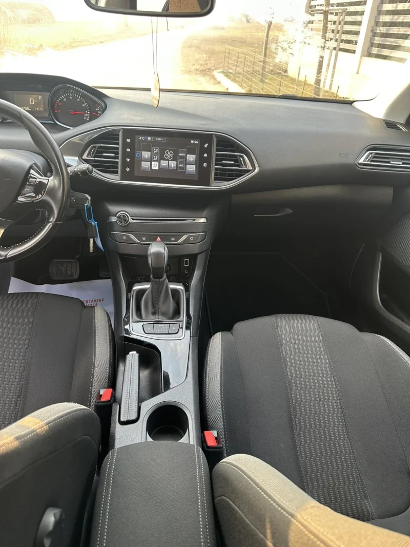 Peugeot 308 Automatic 66 000km., снимка 10 - Автомобили и джипове - 49010578