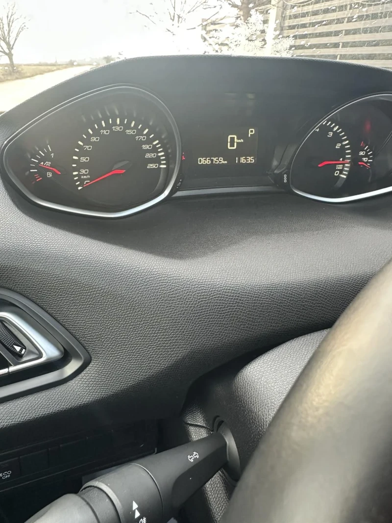 Peugeot 308 Automatic 66 000km., снимка 12 - Автомобили и джипове - 49010578