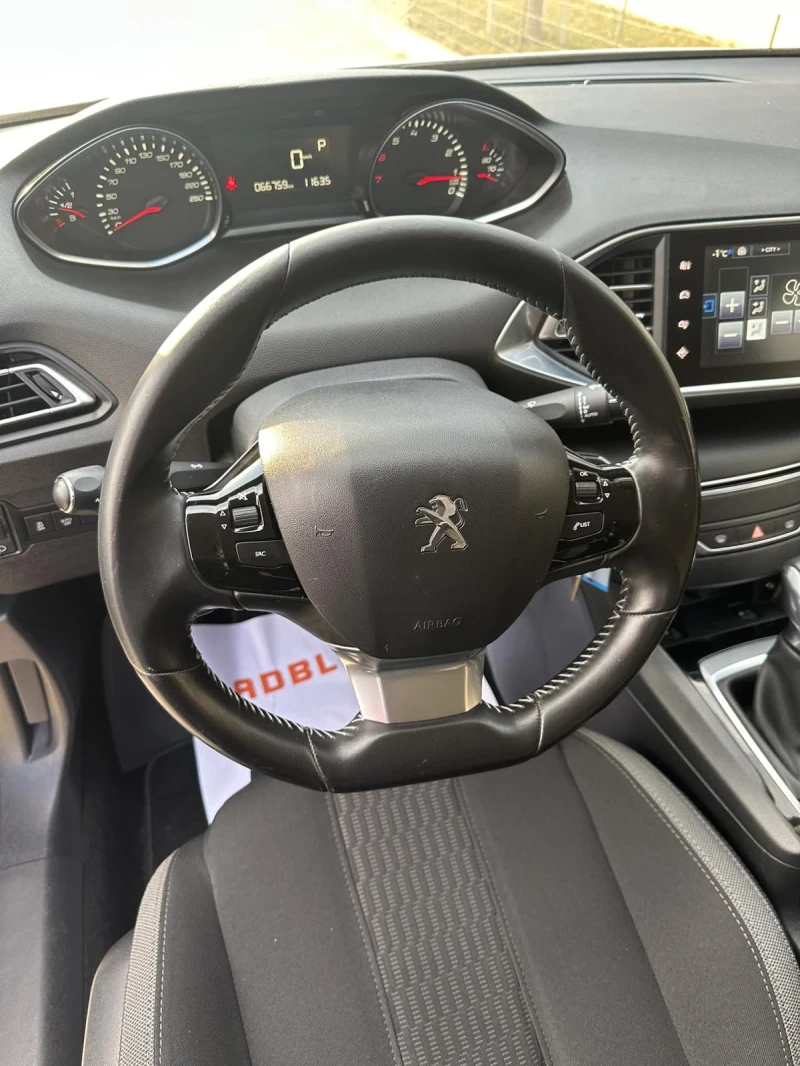 Peugeot 308 Automatic 66 000km., снимка 9 - Автомобили и джипове - 49010578