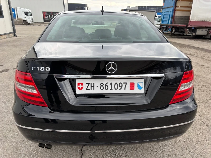 Mercedes-Benz C 180 i AUTOMATIC, снимка 4 - Автомобили и джипове - 49351092