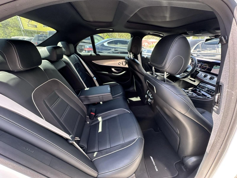 Mercedes-Benz E 63 AMG  S/V8 BITURBO - 4MATIC/HUD/BURMESTER/ PANO/ 360/, снимка 14 - Автомобили и джипове - 50129236