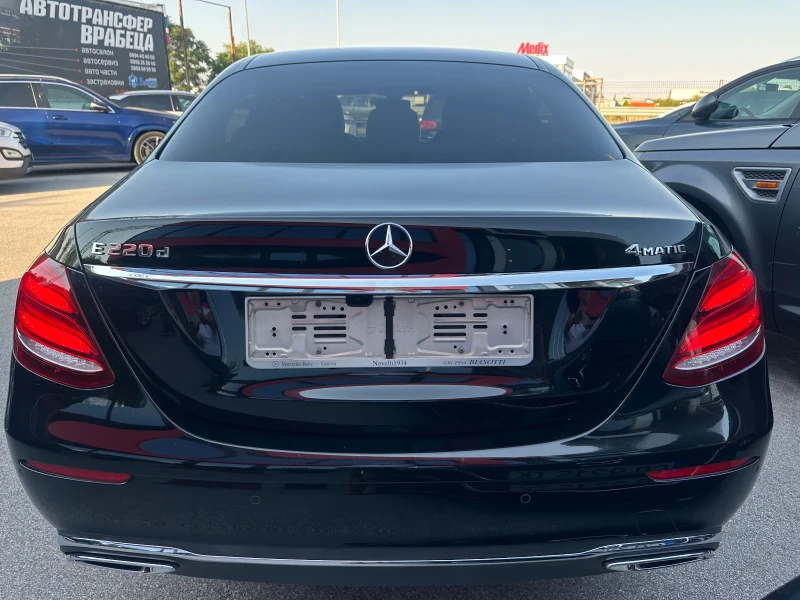 Mercedes-Benz E 220 cdi.9Gtr.4Matic Spot.Navi.Led.Ambien.Реал.Км.Сер.И, снимка 5 - Автомобили и джипове - 51019081