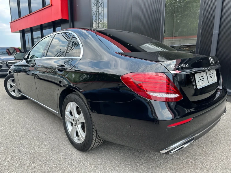 Mercedes-Benz E 220 cdi.9Gtr.4Matic Spot.Navi.Led.Ambien.Реал.Км.Сер.И, снимка 4 - Автомобили и джипове - 51019081