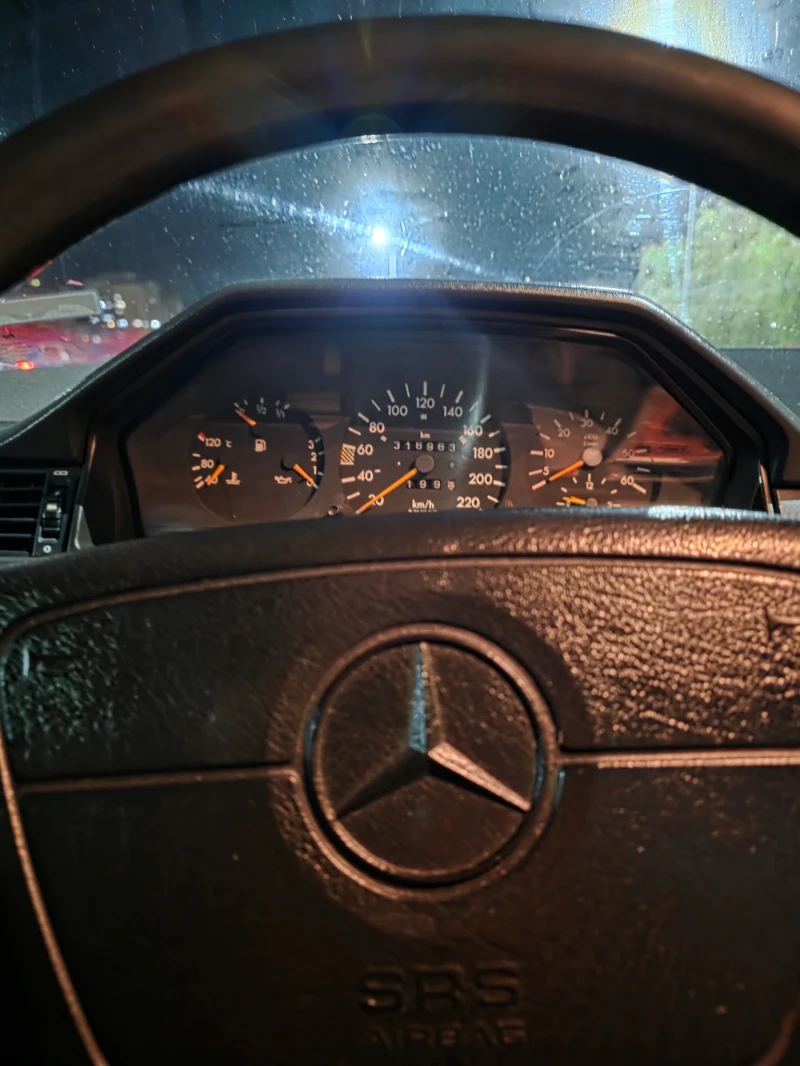 Mercedes-Benz 124 Ел стъкла ел огледала abs система шибидах , снимка 4 - Автомобили и джипове - 52543155