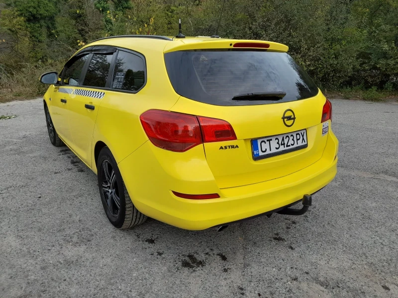 Opel Astra, снимка 6 - Автомобили и джипове - 52625450