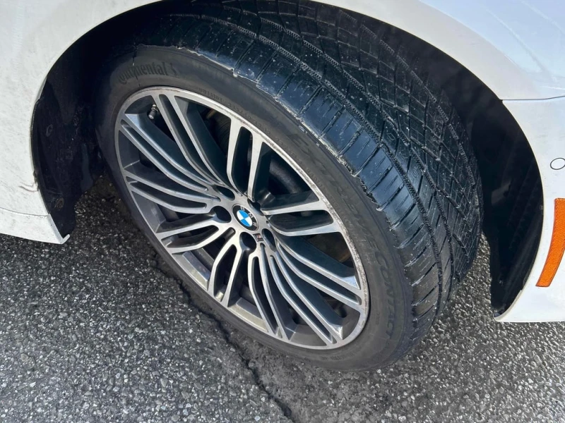 BMW 530 * 530i xDrive * CARFAX * ЦЕНА ДО БГ, снимка 5 - Автомобили и джипове - 53047248