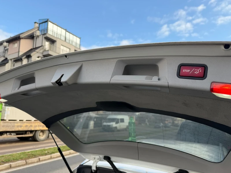 Mercedes-Benz C 300 C 300, 231кс, 4 Matic, снимка 8 - Автомобили и джипове - 53106048