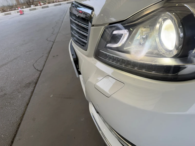 Mercedes-Benz C 300 C 300, 231кс, 4 Matic Сменена верига!!!, снимка 3 - Автомобили и джипове - 53106048