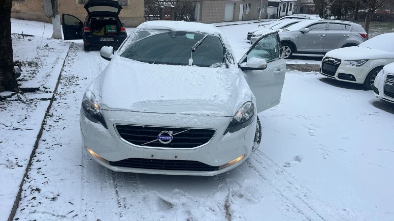 Volvo V40 2.0 D 120 к.с. EURO 6B, снимка 4 - Автомобили и джипове - 53180109