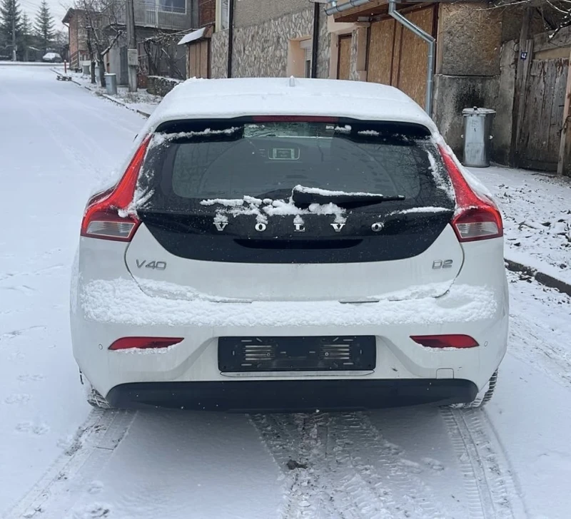Volvo V40 2.0 D 120 к.с. EURO 6B, снимка 3 - Автомобили и джипове - 53180109