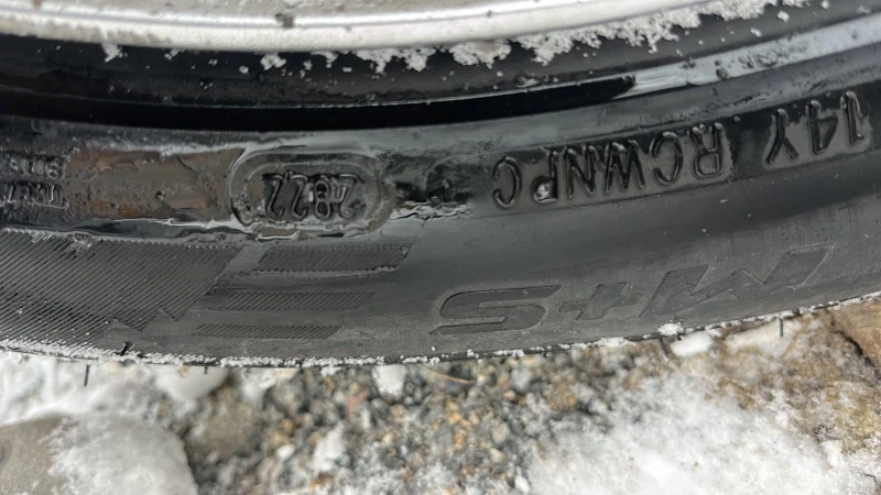 Volvo V40 2.0 D 120 к.с. EURO 6B, снимка 16 - Автомобили и джипове - 53180109