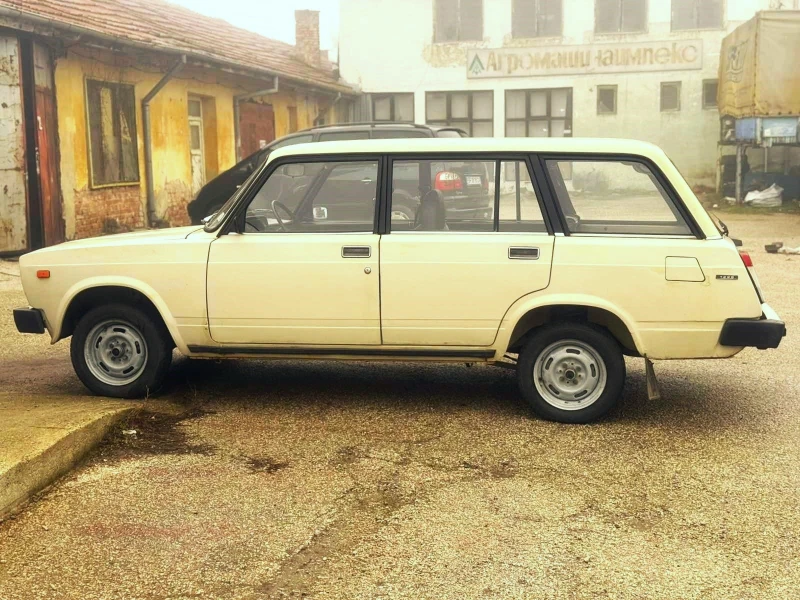 Lada 2104, снимка 5 - Автомобили и джипове - 53458693