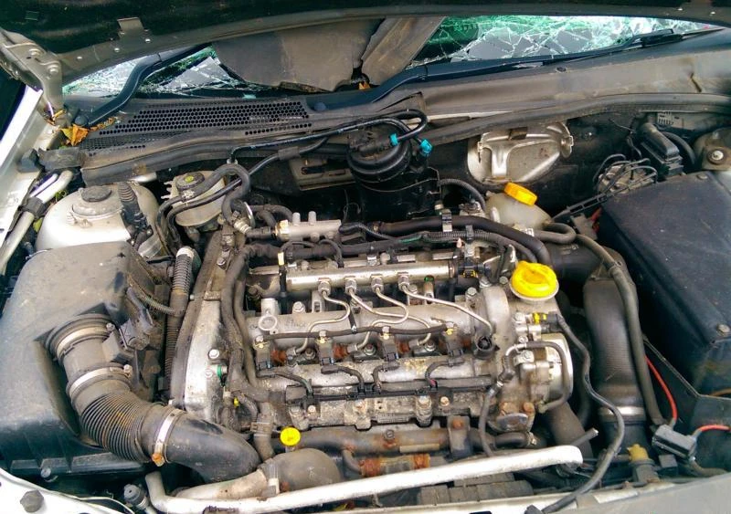 Opel Vectra 1.9CDTI, снимка 12 - Автомобили и джипове - 5998152