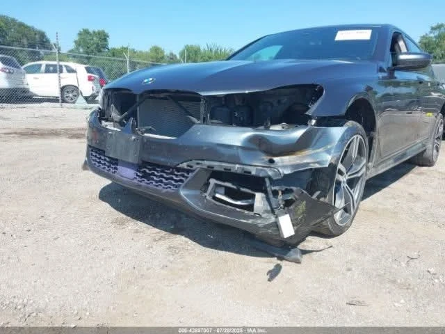 BMW 750 XDRIVE - изображение 5