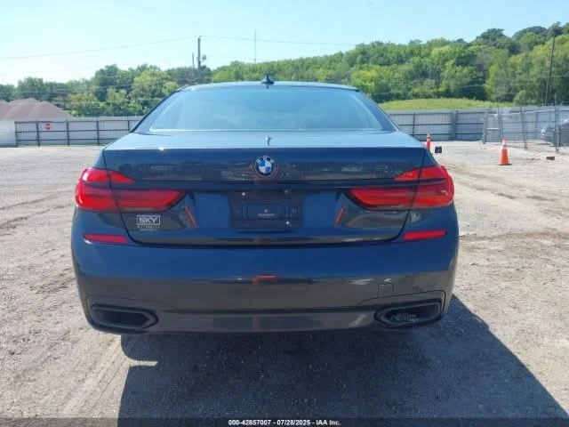 BMW 750 XDRIVE - изображение 2