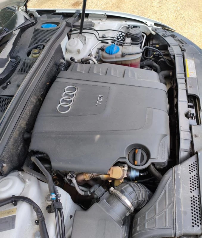 Audi A5 2.0 TDI, снимка 7 - Автомобили и джипове - 54278510