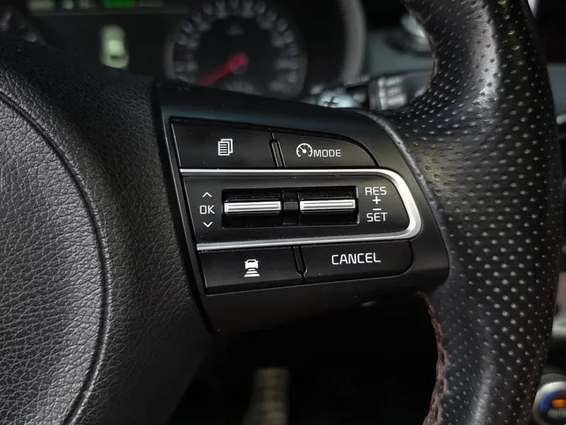 Kia Stinger 3.3 AWD GT - САМО 30% АВАНС, снимка 17 - Автомобили и джипове - 55888084