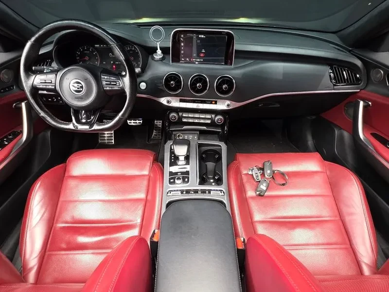 Kia Stinger 3.3 AWD GT - САМО 30% АВАНС, снимка 7 - Автомобили и джипове - 55888084