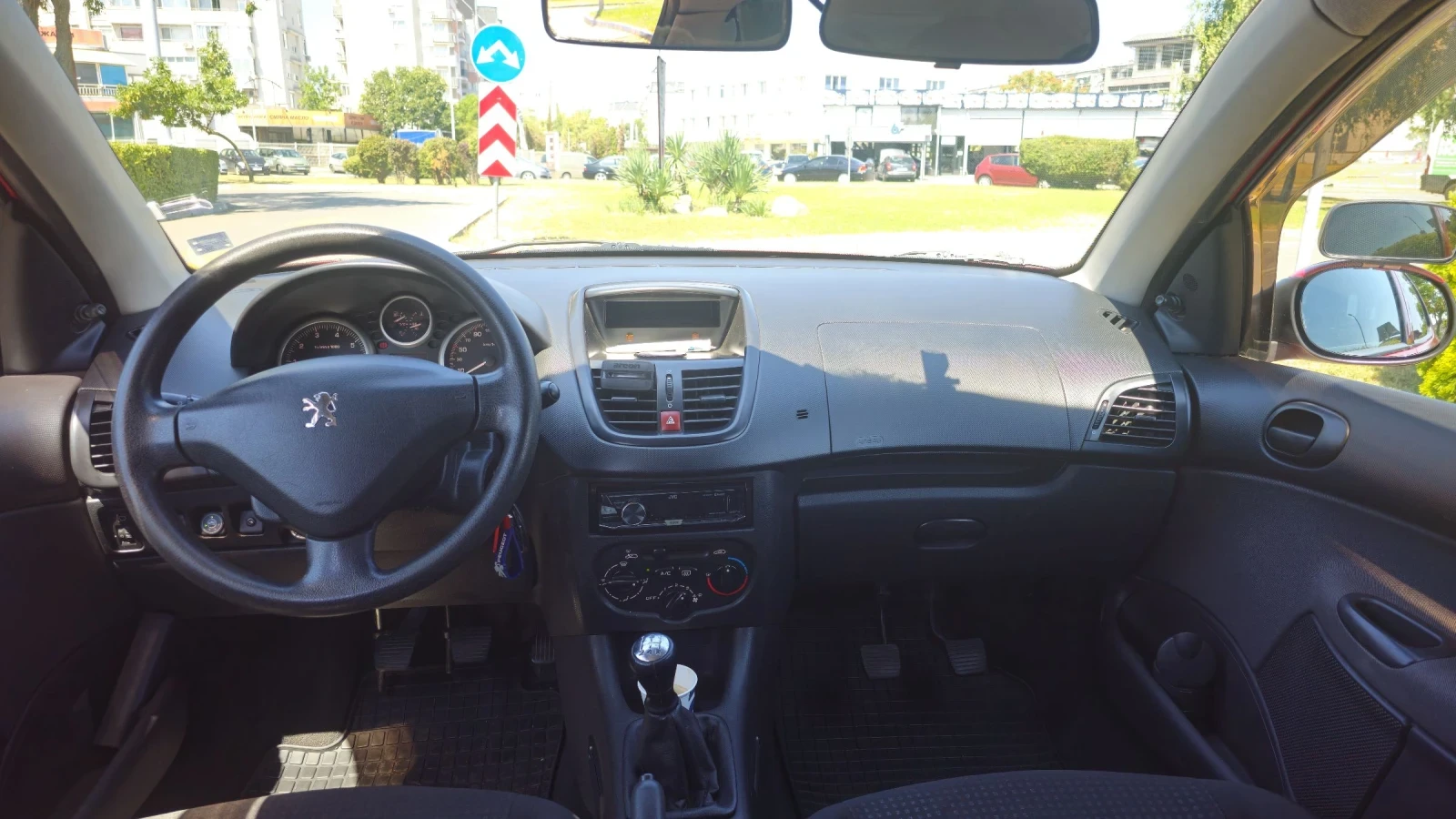 Peugeot 206 Plus Учебен - изображение 6