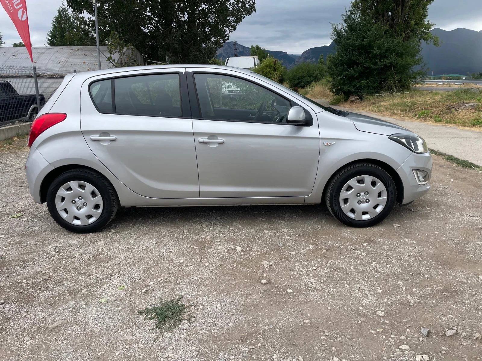 Hyundai I20 1.1GRDI-FEIS-LED-ITALIA - изображение 5