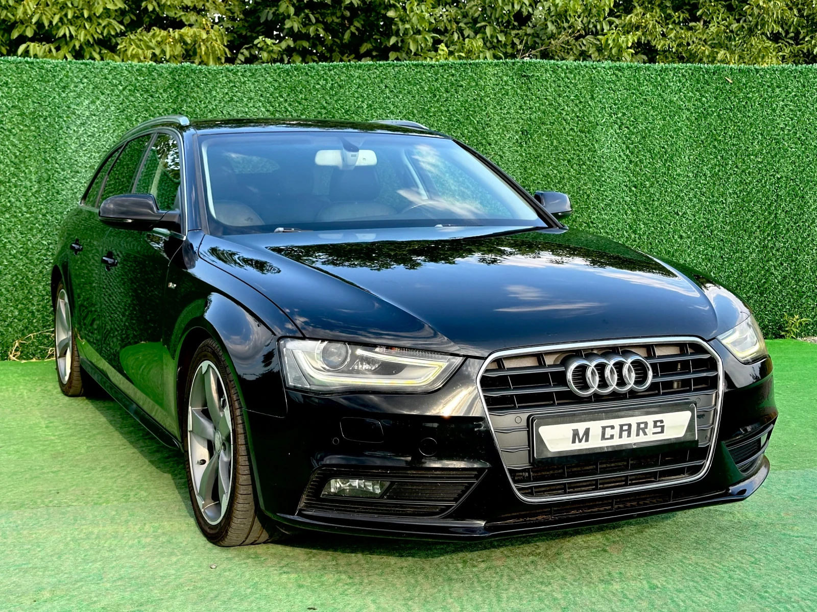 Audi A4 S-LINE  2.0 TDI 143ks - изображение 2