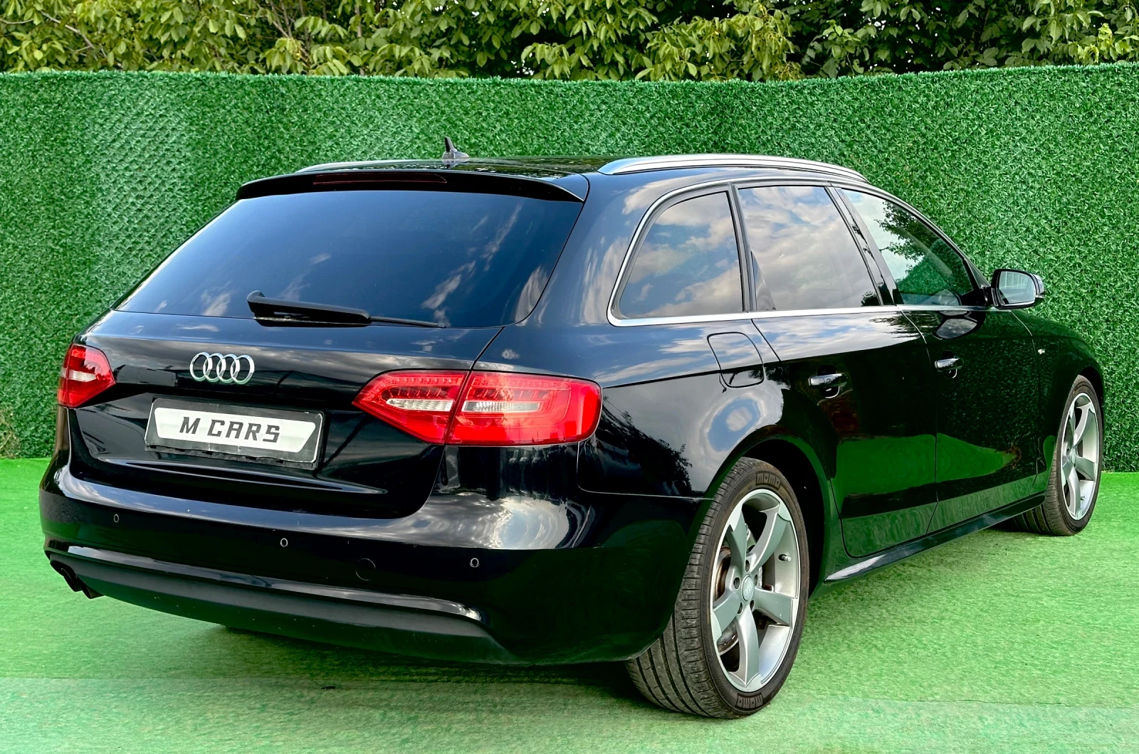 Audi A4 S-LINE  2.0 TDI 143ks - изображение 6