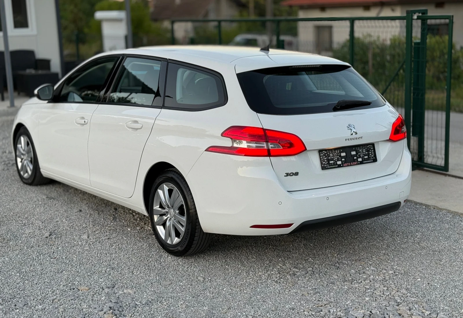 Peugeot 308 1.6HDI* 92кс* EURO5* Без Ad Blue* NAVI* LED - изображение 4