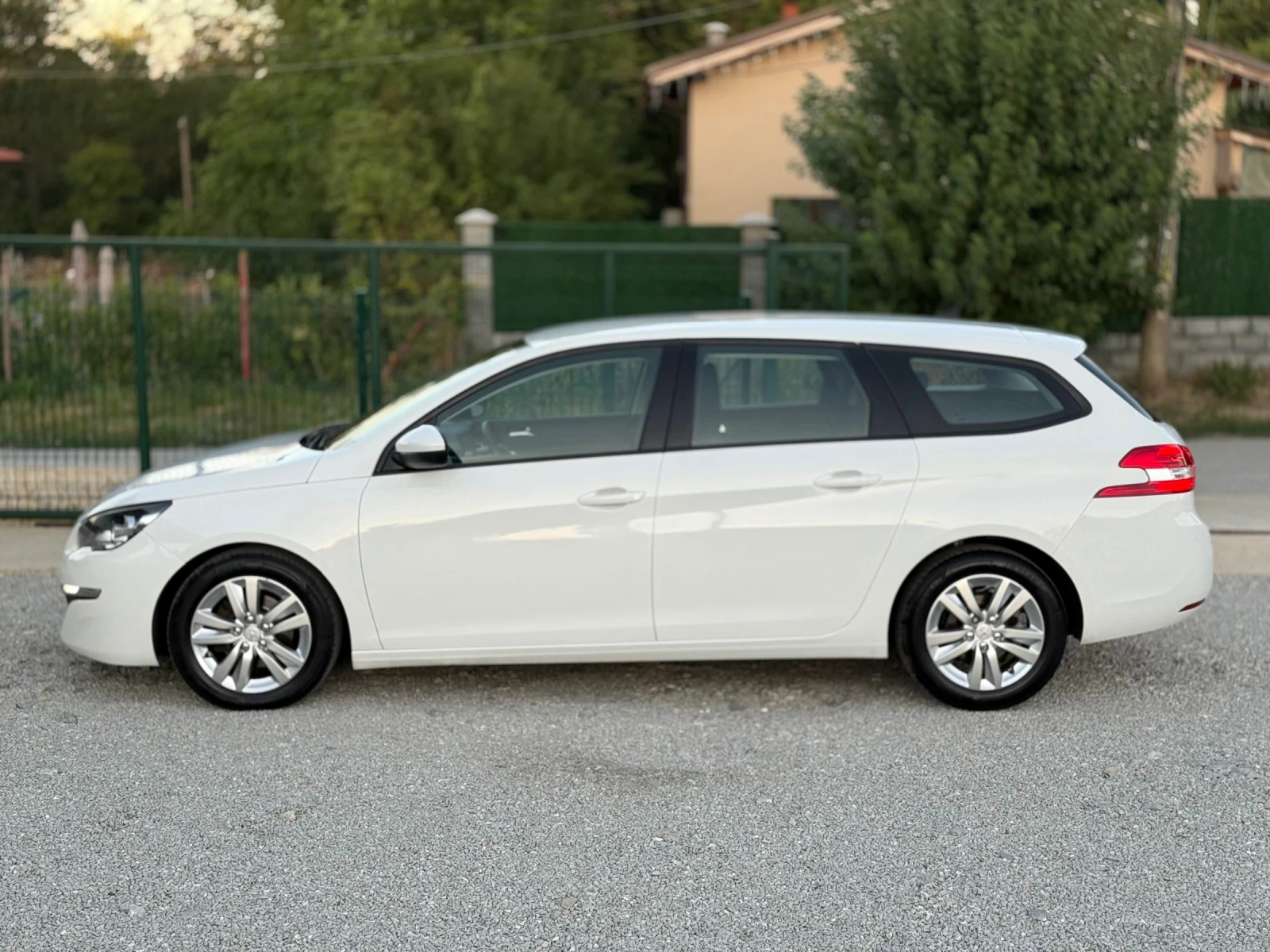 Peugeot 308 1.6HDI* 92кс* EURO5* Без Ad Blue* NAVI* LED - изображение 7