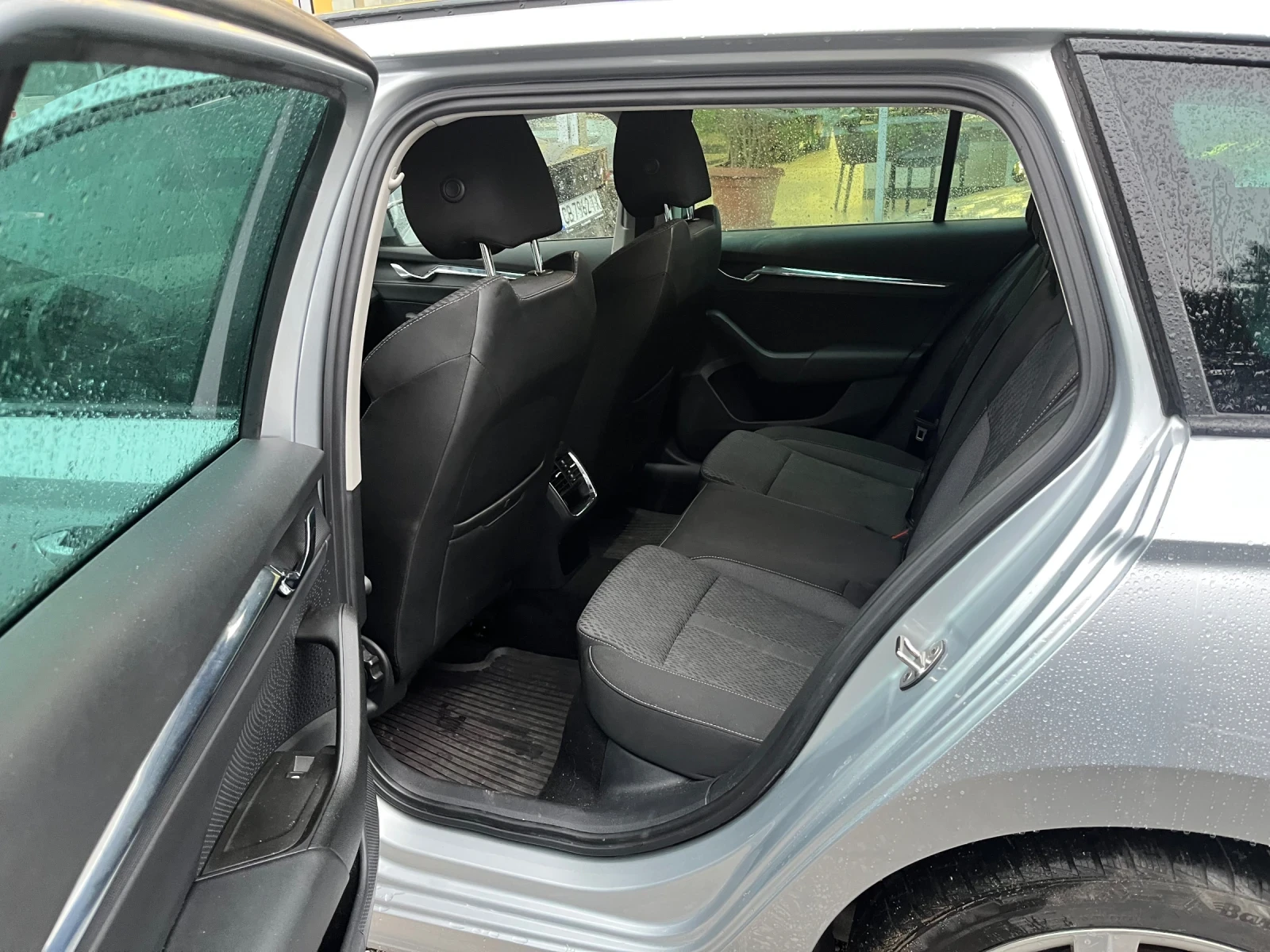 Skoda Octavia 1.4 TSI P-HEV/150 KW/204 к.с./ батерия 13 kwh - изображение 6