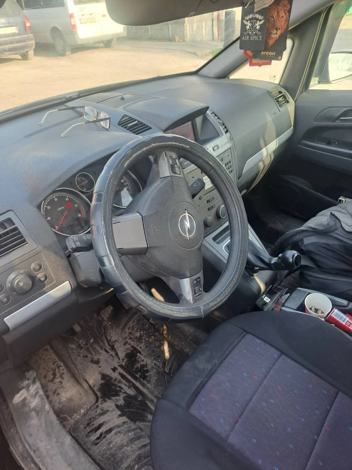 Opel Zafira, снимка 7 - Автомобили и джипове - 53724740