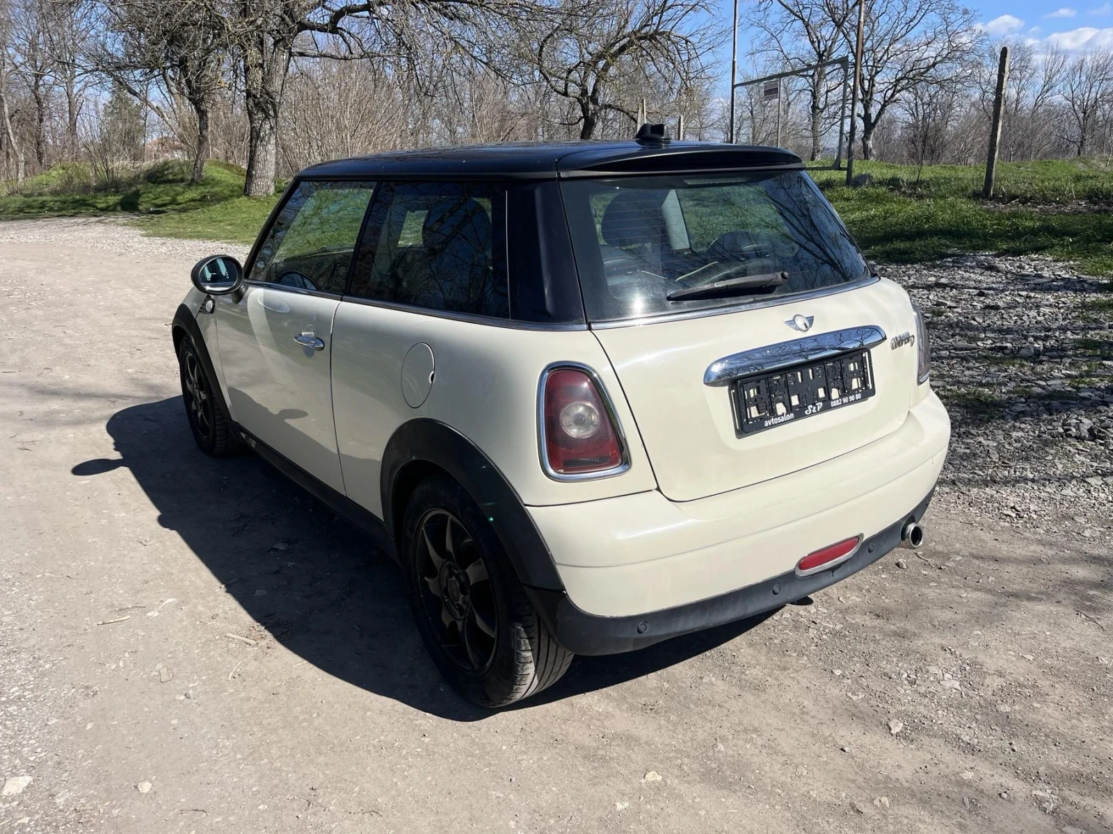 Mini Cooper 1.6D | Автоматик | Кожа | , снимка 4 - Автомобили и джипове - 53748650