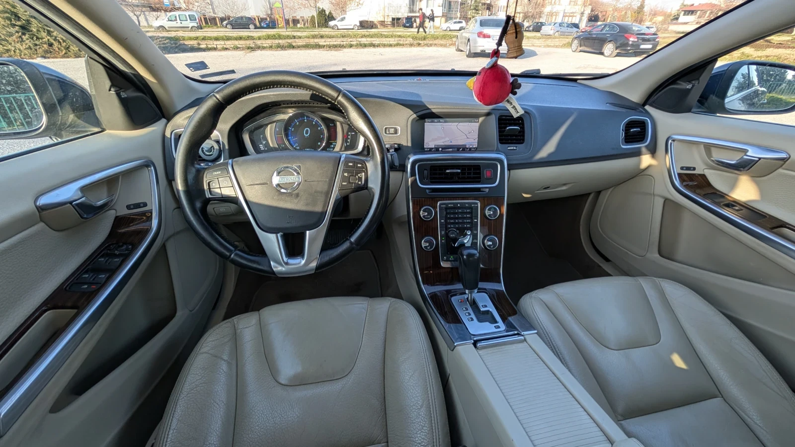 Volvo S60 T5, снимка 9 - Автомобили и джипове - 53758571