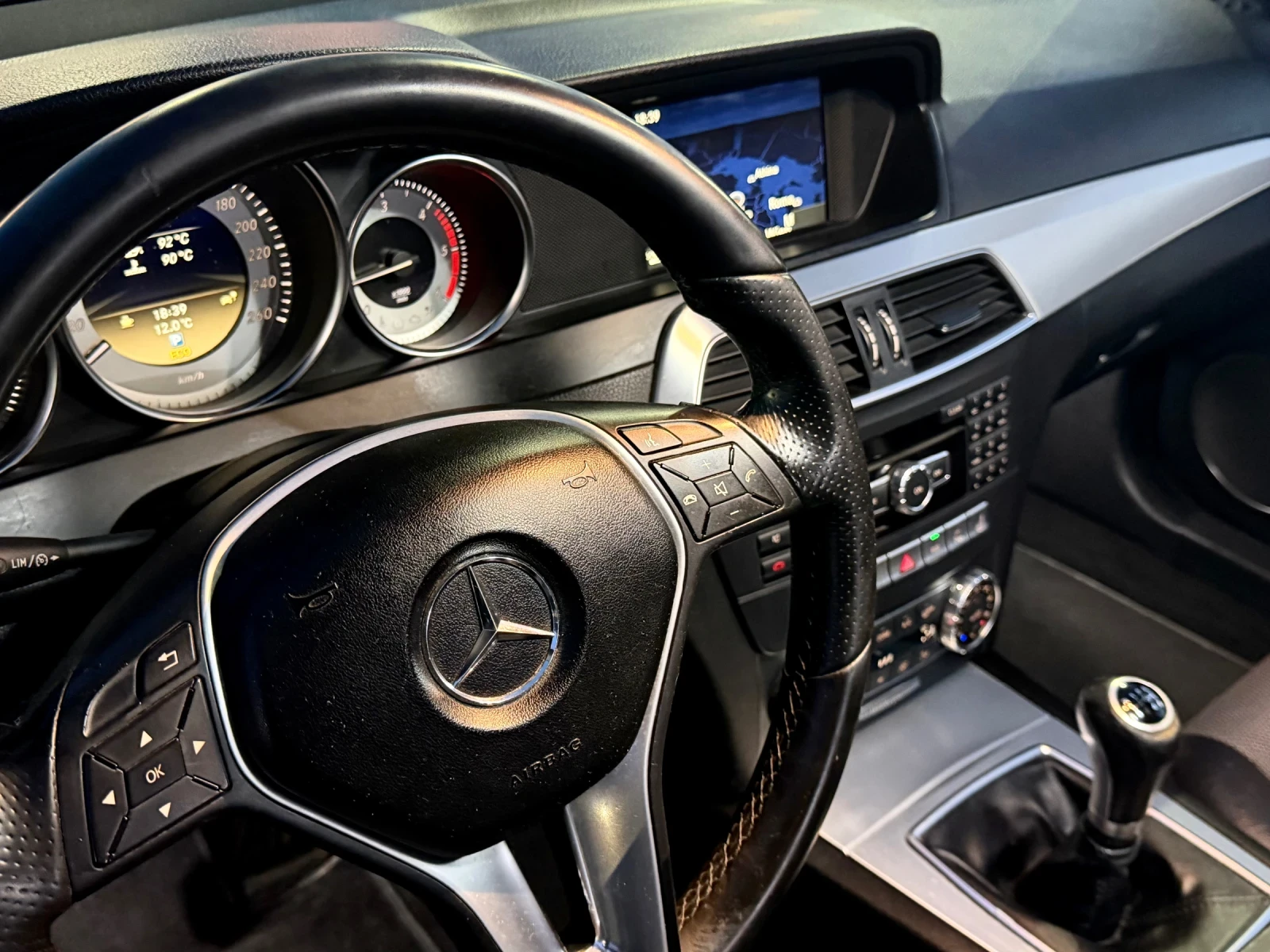 Mercedes-Benz C 200 2.2 Blue Efficiency , снимка 11 - Автомобили и джипове - 53786300